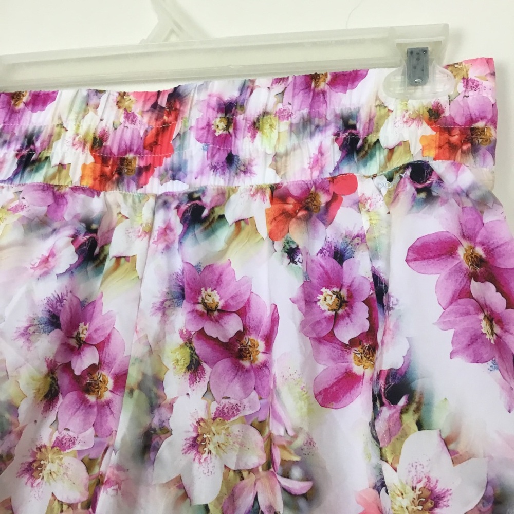 Jockey Women’s Pink Floral Running Shorts Size M - Picture 4 of 6